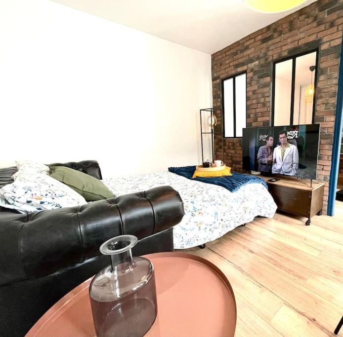 Le Charly - Magnifique Appartement Hypercentre Pau Buitenkant foto